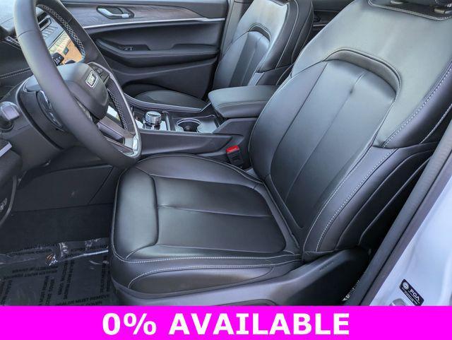 new 2026 Jeep Grand Cherokee car, priced at $44,371