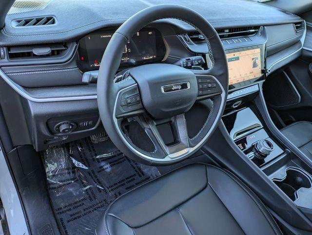 new 2026 Jeep Grand Cherokee car, priced at $43,371