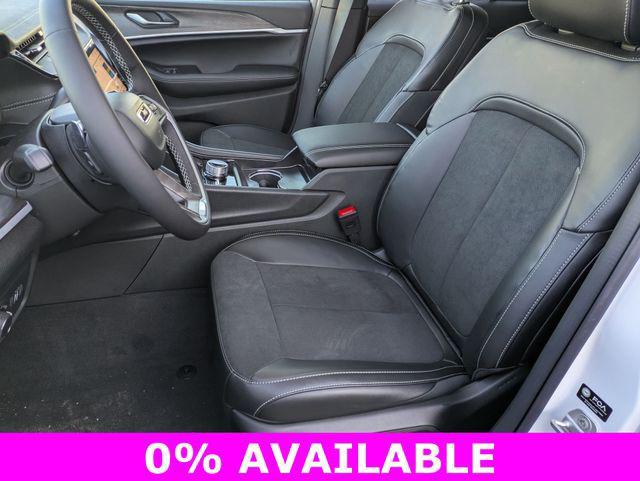 new 2026 Jeep Grand Cherokee car, priced at $43,294