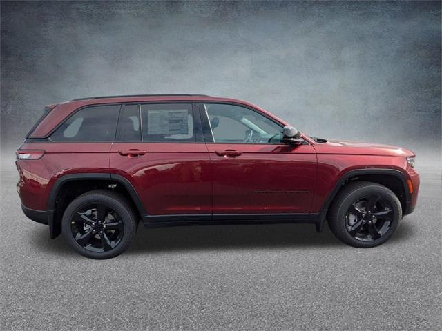 new 2025 Jeep Grand Cherokee car, priced at $47,834