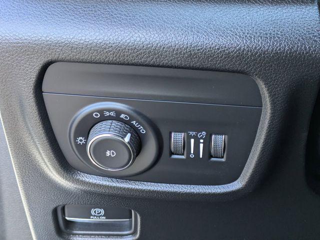 used 2023 Jeep Grand Cherokee car, priced at $40,990