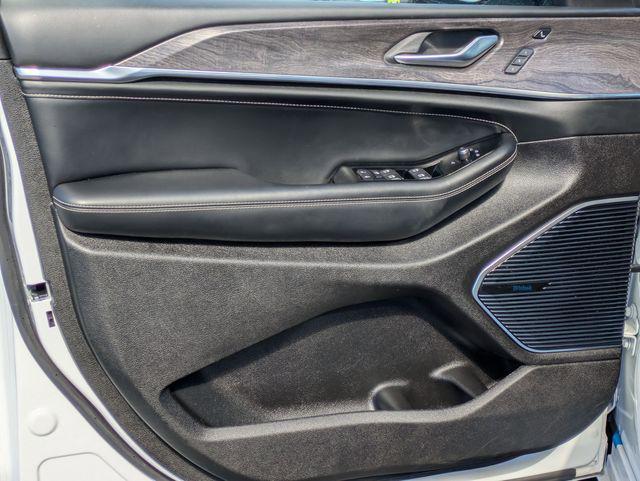 used 2023 Jeep Grand Cherokee car, priced at $40,990