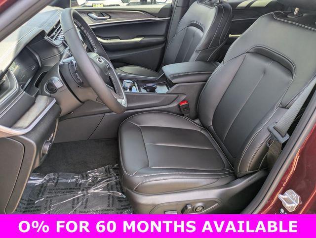 new 2025 Jeep Grand Cherokee car, priced at $39,989