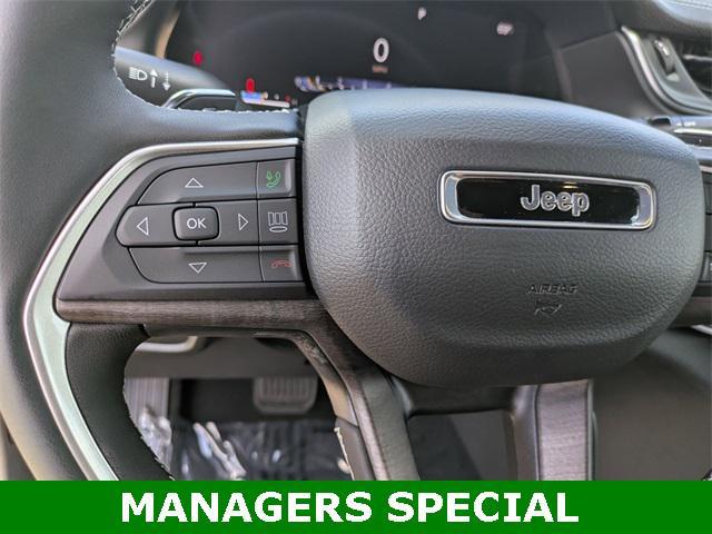 new 2025 Jeep Grand Cherokee car, priced at $43,159