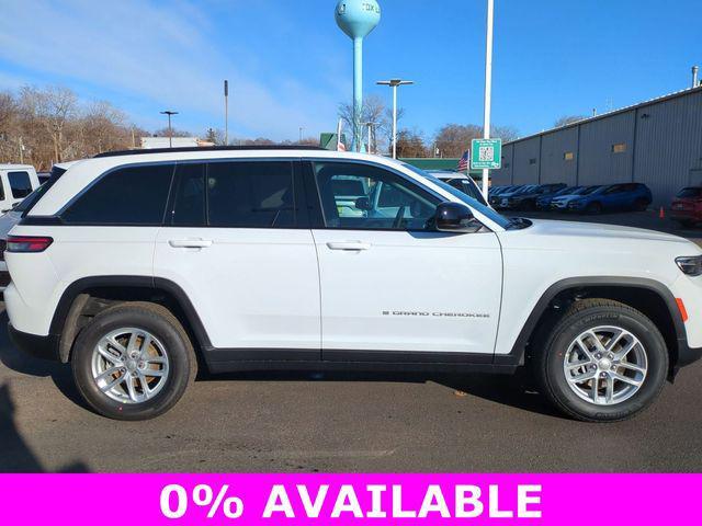 new 2026 Jeep Grand Cherokee car, priced at $41,793