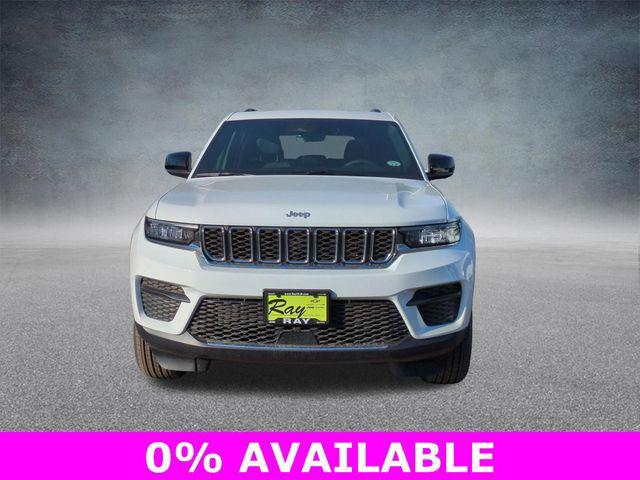 new 2026 Jeep Grand Cherokee car, priced at $41,793