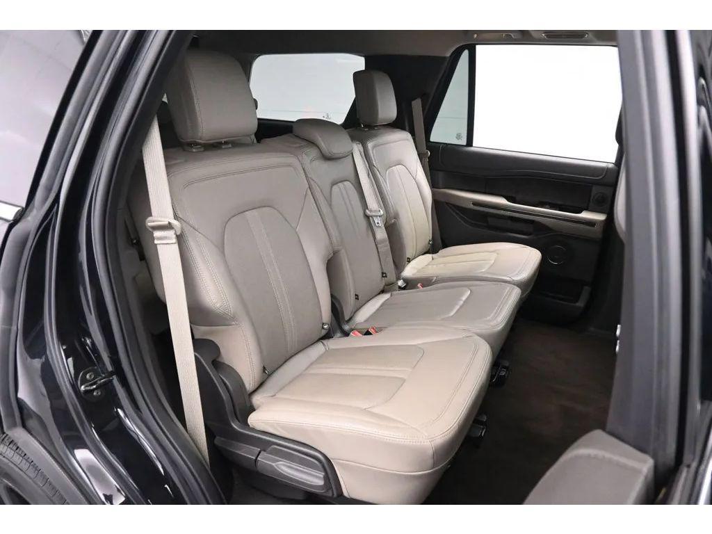 used 2021 Ford Expedition car, priced at $25,995