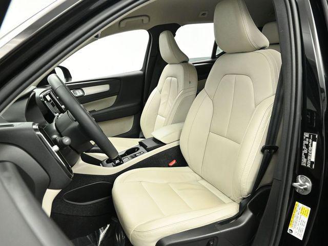 used 2022 Volvo XC40 car, priced at $15,650