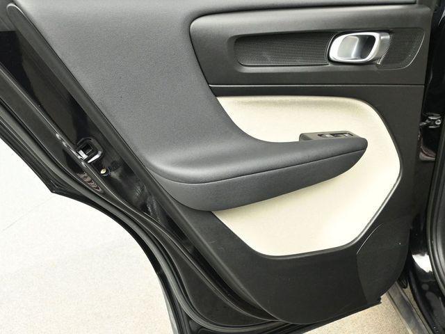 used 2022 Volvo XC40 car, priced at $15,650