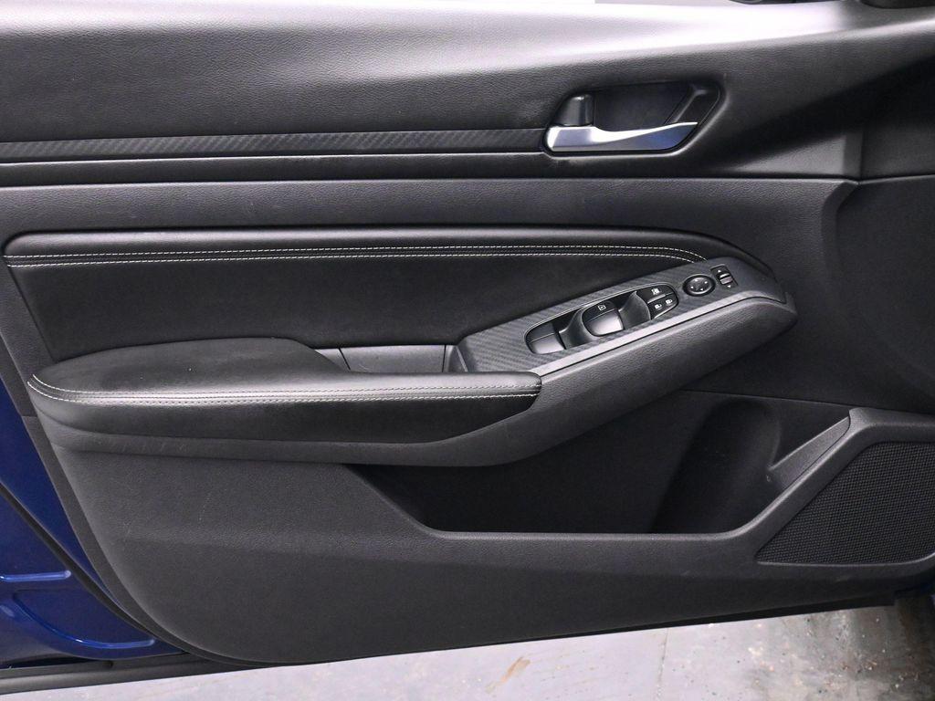 used 2019 Nissan Altima car, priced at $7,500