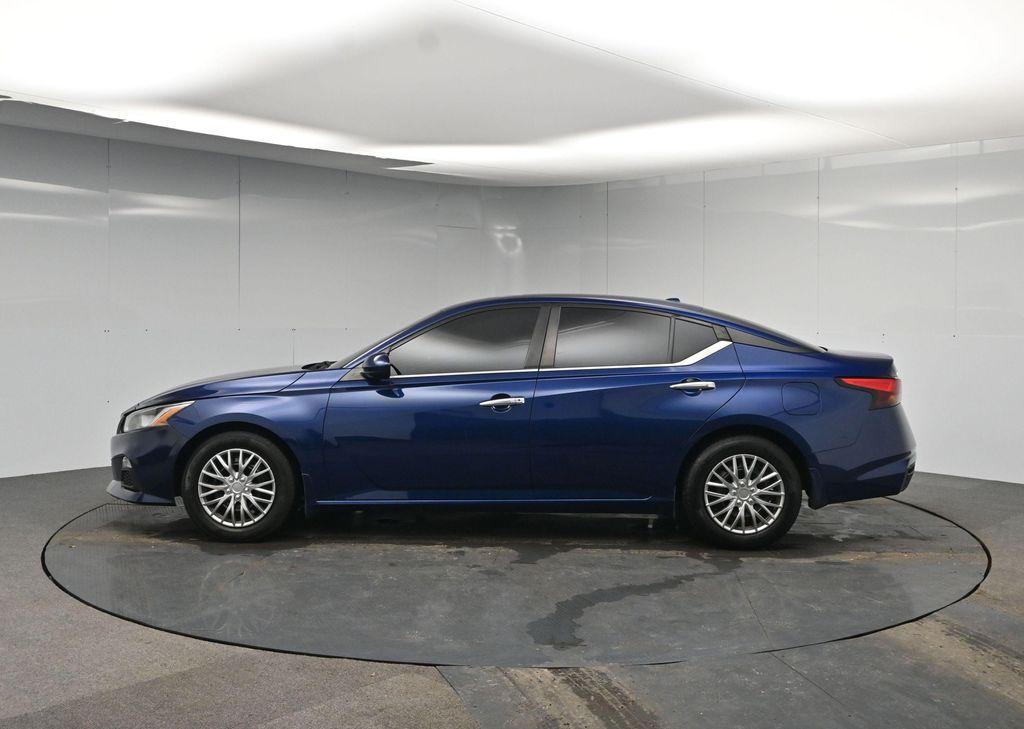 used 2019 Nissan Altima car, priced at $7,500