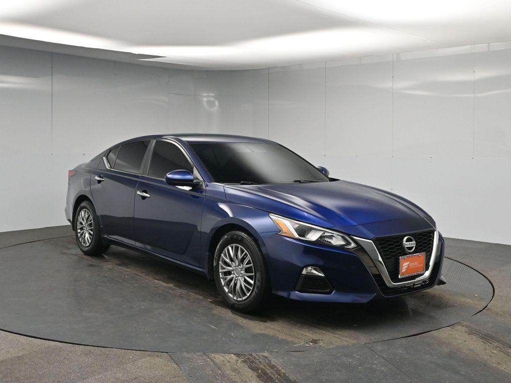 used 2019 Nissan Altima car, priced at $7,500