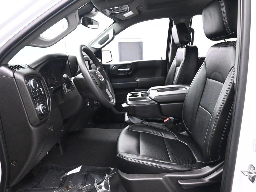 used 2023 GMC Sierra 1500 car, priced at $31,320