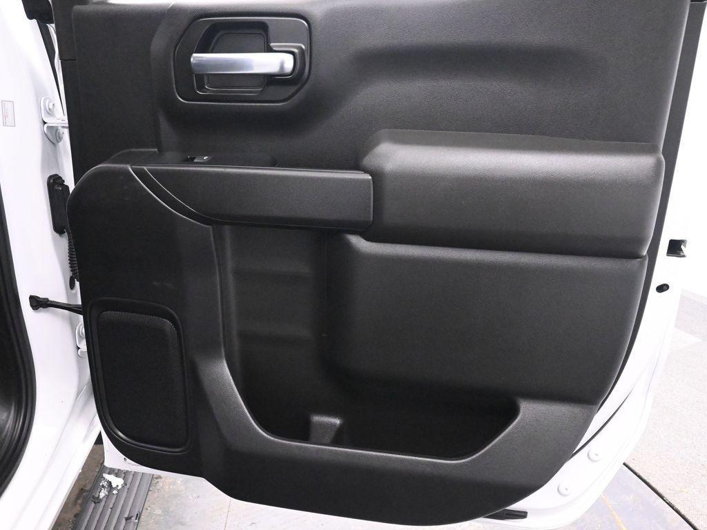 used 2023 GMC Sierra 1500 car, priced at $31,320