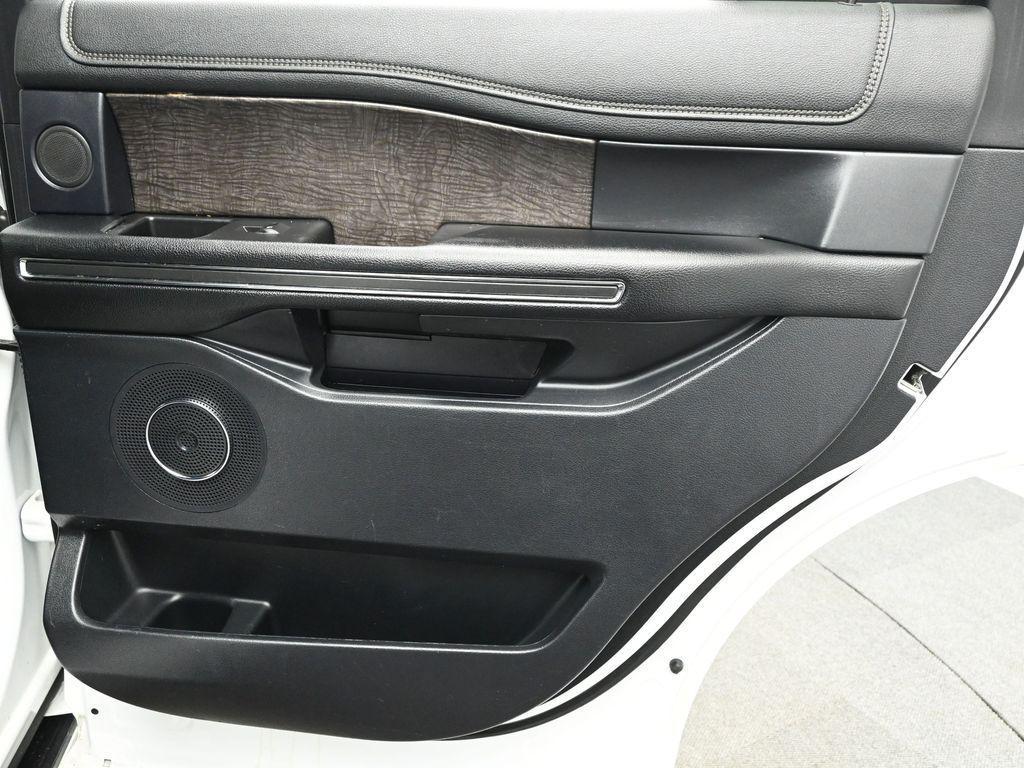 used 2021 Ford Expedition car, priced at $23,441