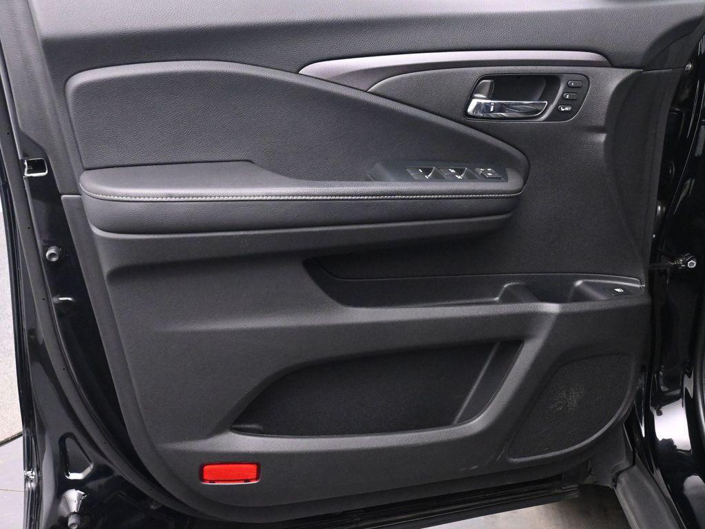 used 2023 Honda Ridgeline car, priced at $31,184