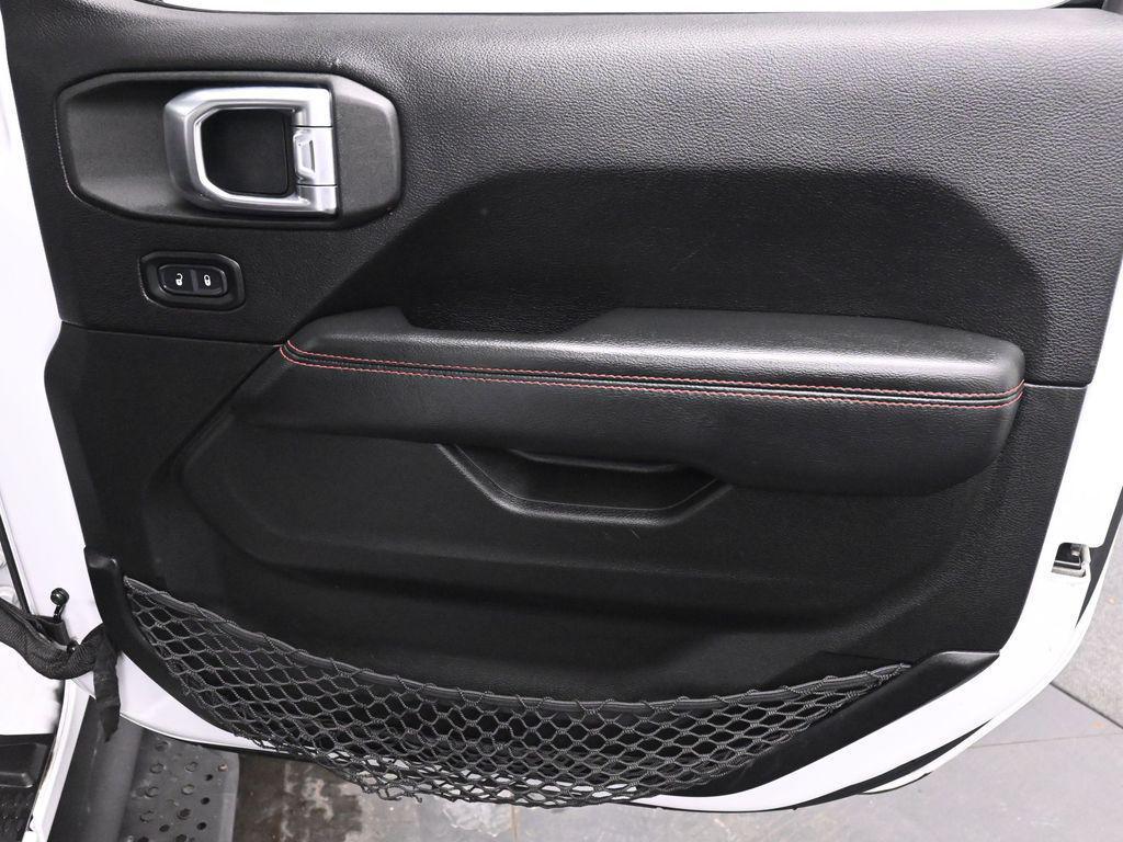 used 2019 Jeep Wrangler Unlimited car, priced at $25,174