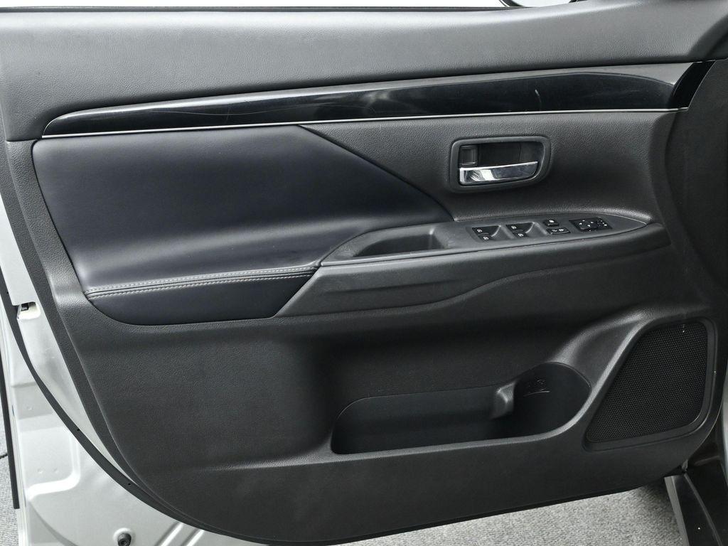 used 2020 Mitsubishi Outlander car, priced at $14,890