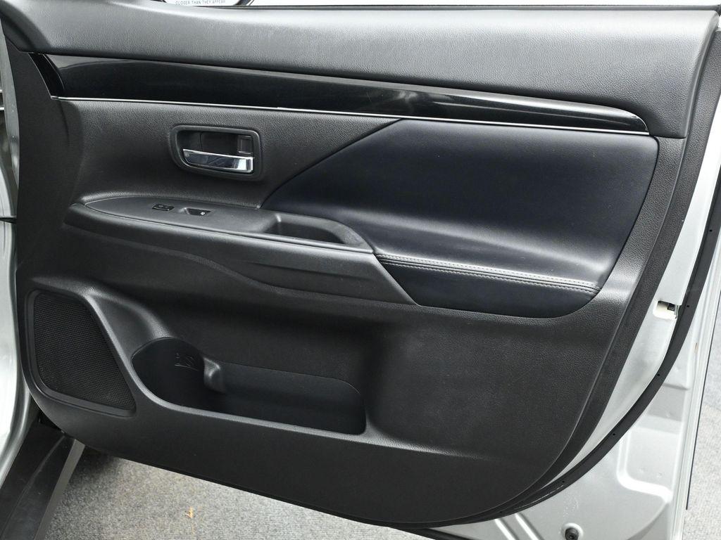 used 2020 Mitsubishi Outlander car, priced at $14,890