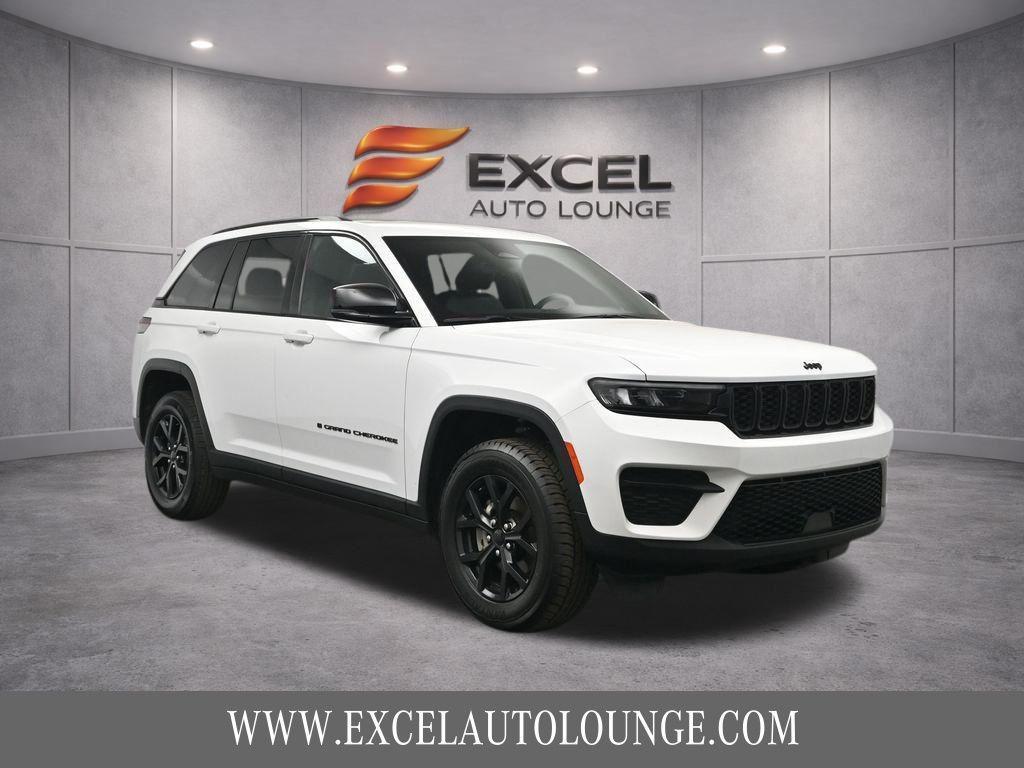 used 2025 Jeep Grand Cherokee car, priced at $30,990