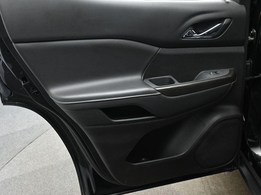 used 2023 GMC Acadia car, priced at $21,994