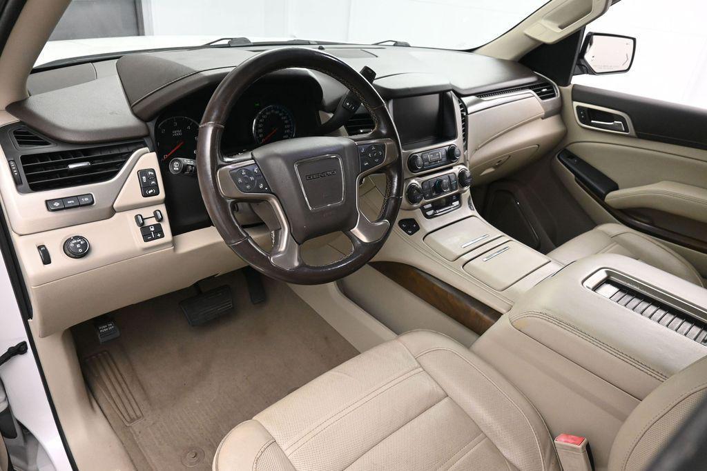 used 2019 GMC Yukon car, priced at $31,886