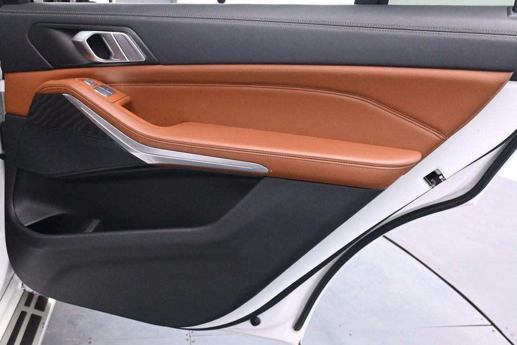 used 2022 BMW X7 car, priced at $31,394