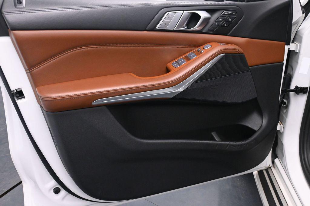 used 2022 BMW X7 car, priced at $31,394