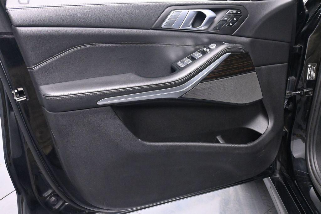 used 2021 BMW X7 car, priced at $28,990