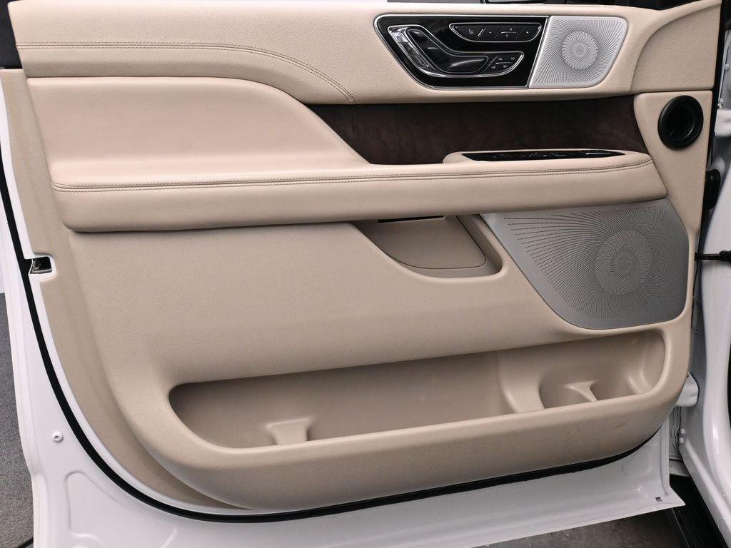 used 2021 Lincoln Navigator car, priced at $35,929