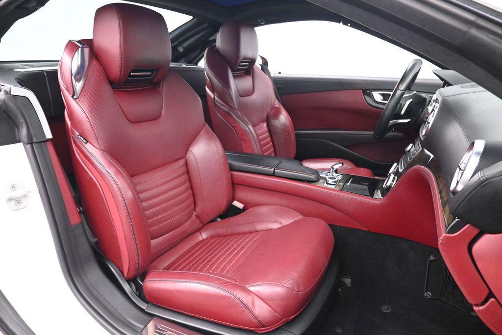 used 2018 Mercedes-Benz SL 550 car, priced at $32,995