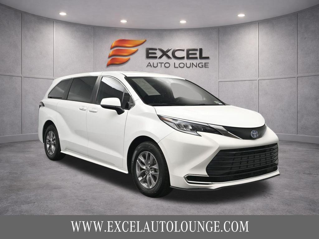 used 2022 Toyota Sienna car, priced at $29,465