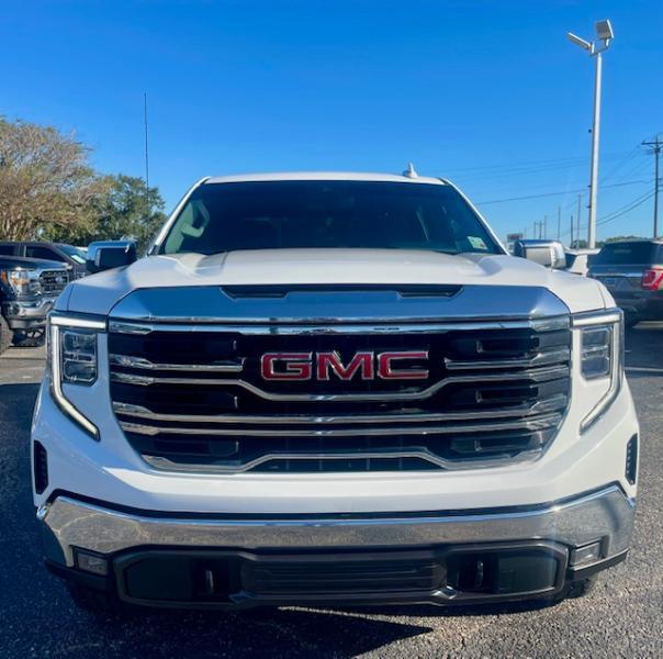used 2023 GMC Sierra 1500 car, priced at $35,599