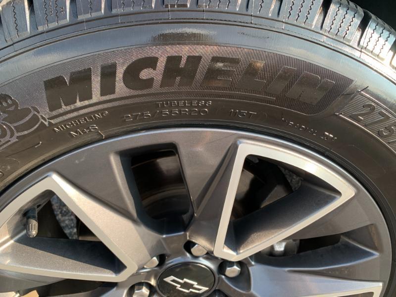 used 2022 Chevrolet Suburban car, priced at $32,899