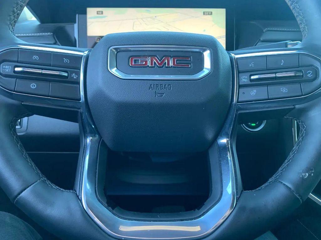 used 2025 GMC Acadia car, priced at $34,999