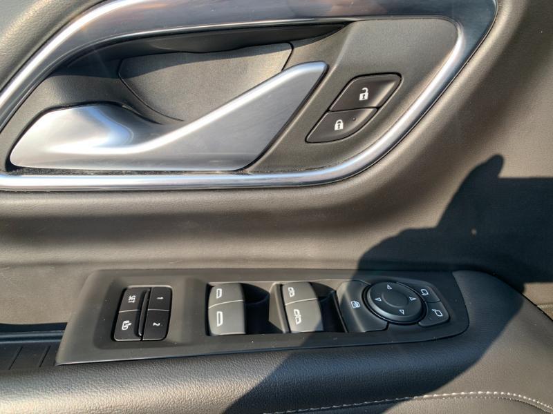 used 2022 Chevrolet Suburban car, priced at $32,890