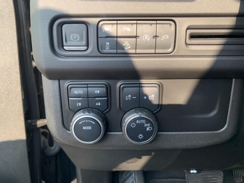 used 2022 Chevrolet Suburban car, priced at $32,890