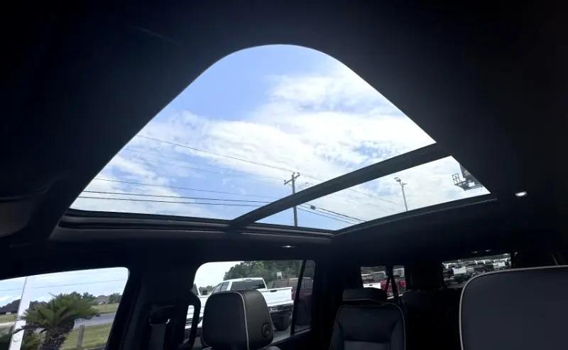 used 2023 GMC Yukon XL car, priced at $35,200