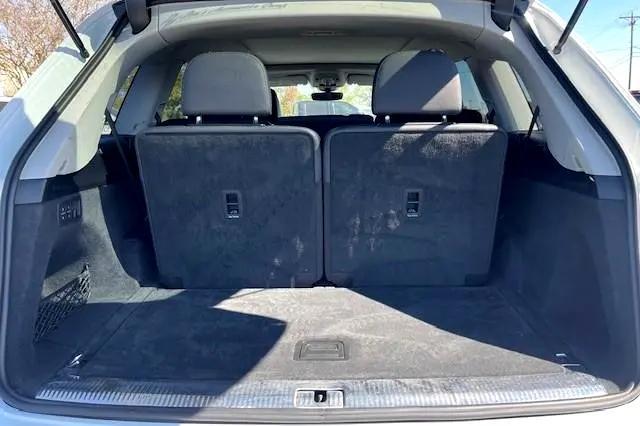 used 2023 Audi Q7 car, priced at $32,275