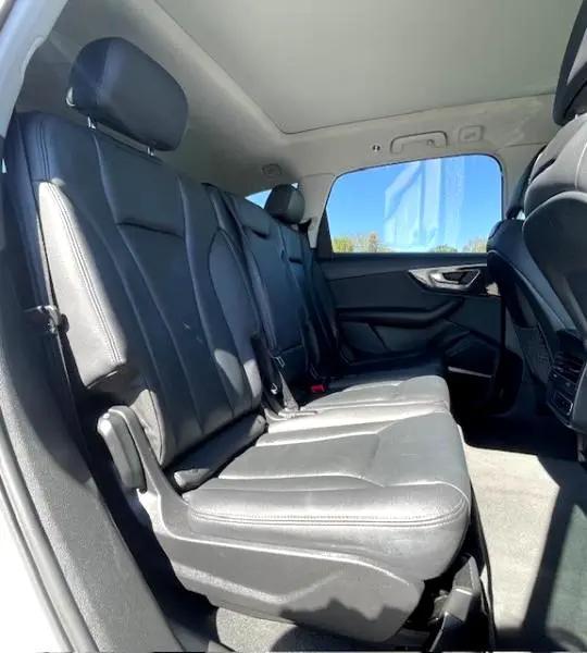 used 2023 Audi Q7 car, priced at $32,275