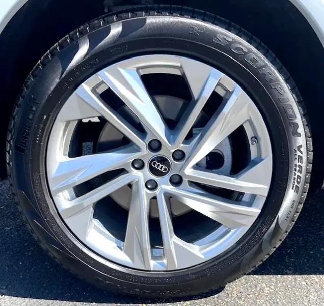 used 2023 Audi Q7 car, priced at $32,275