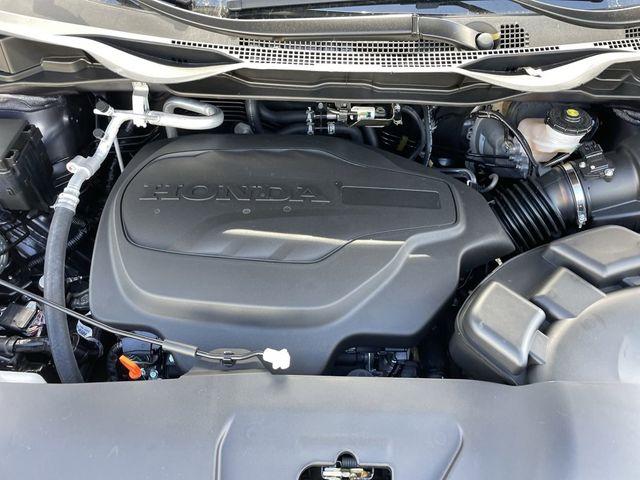 new 2026 Honda Odyssey car, priced at $50,385