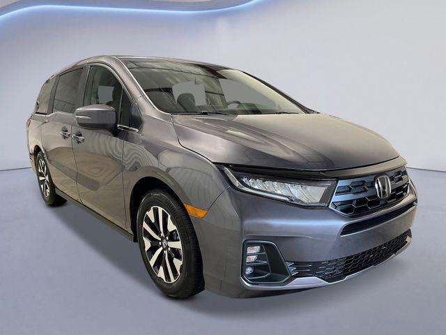 new 2026 Honda Odyssey car, priced at $44,290