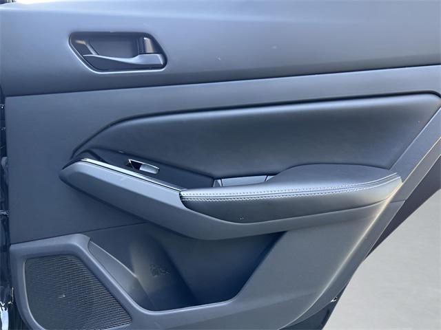 2023 Super Black Clearcoat Nissan Altima