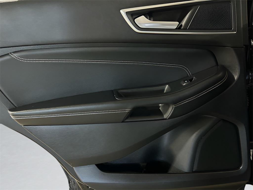 used 2024 Ford Edge car, priced at $24,878