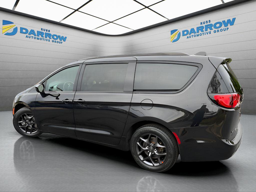 used 2020 Chrysler Pacifica car, priced at $16,699