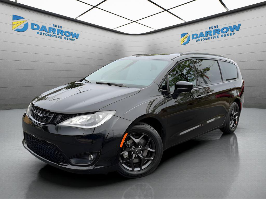 used 2020 Chrysler Pacifica car, priced at $16,699