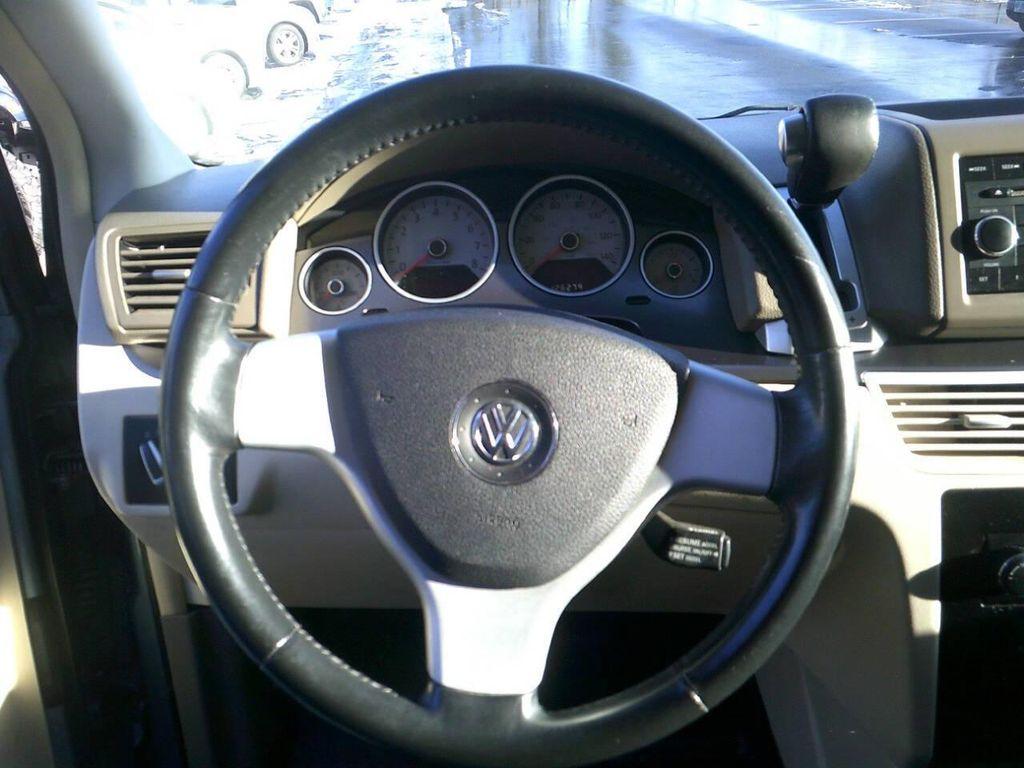 used 2009 Volkswagen Routan car, priced at $5,495