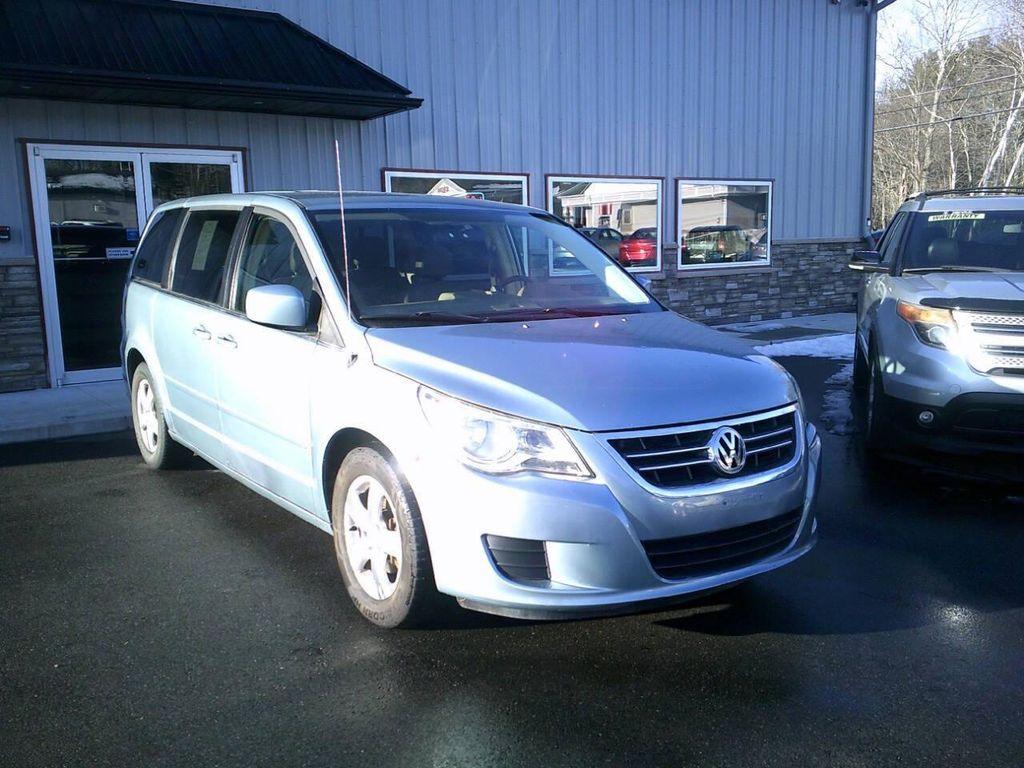 used 2009 Volkswagen Routan car, priced at $5,495