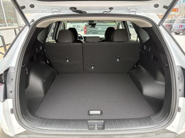 used 2025 Hyundai TUCSON Hybrid car, priced at $28,998